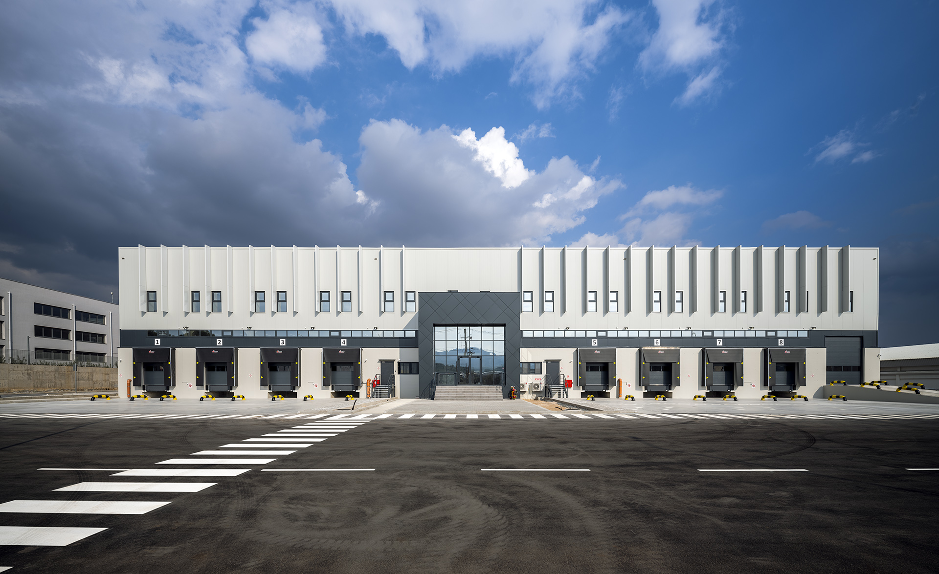 Κέντρο Αποθήκευσης & Διανομής, Μάνδρα