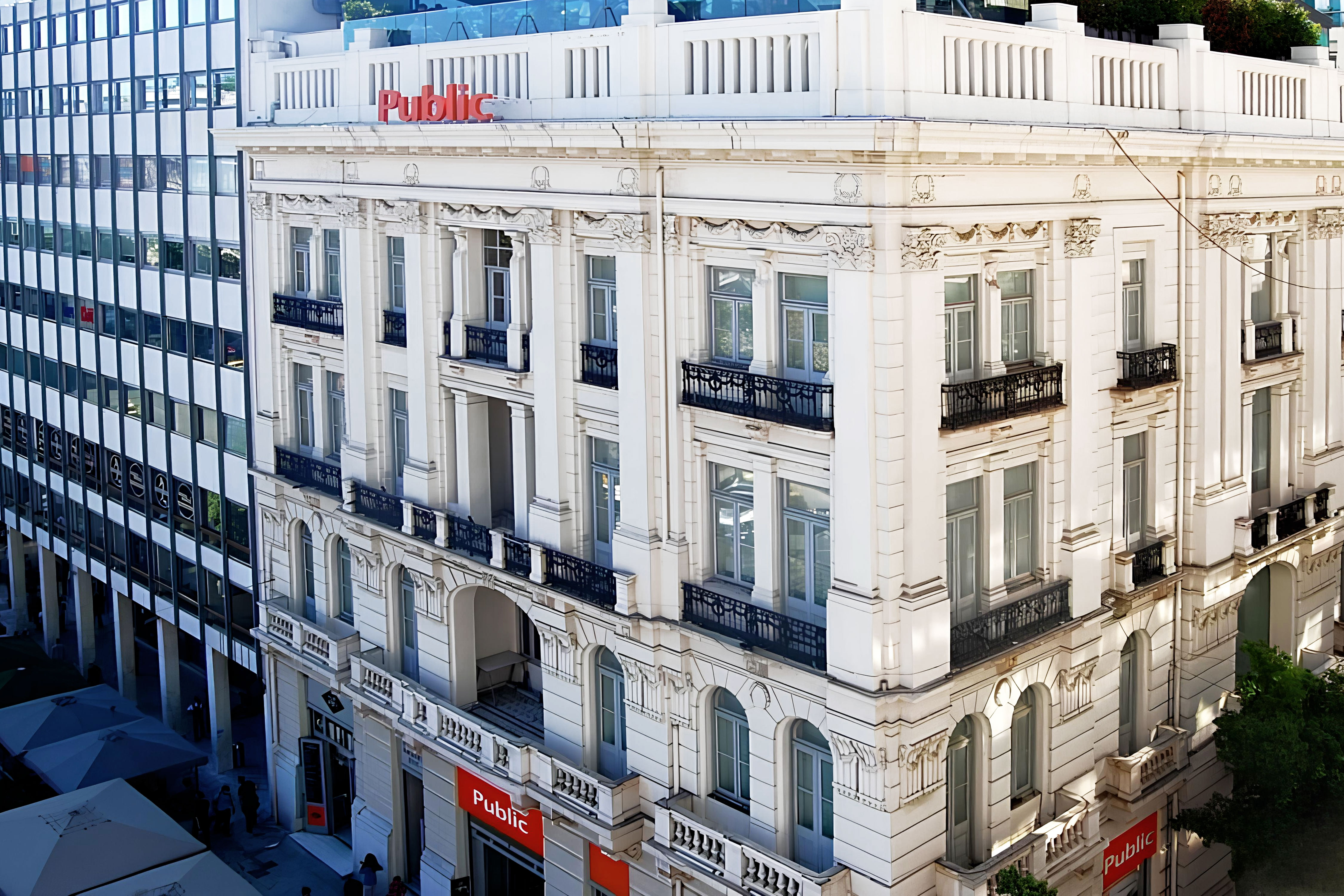 Μέγαρο Πάλλη - Public Πλατείας Συντάγματος